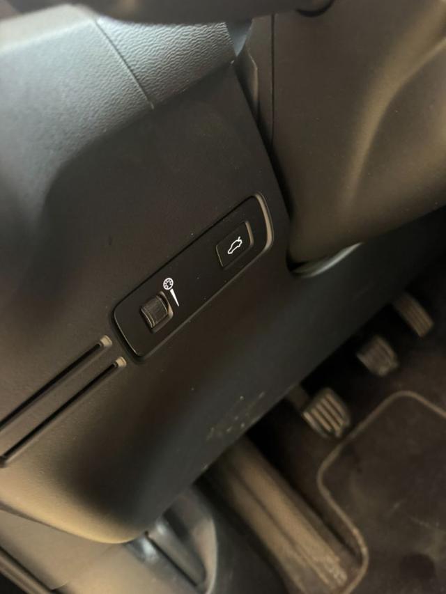 VOLVO XC40 T2 Essential