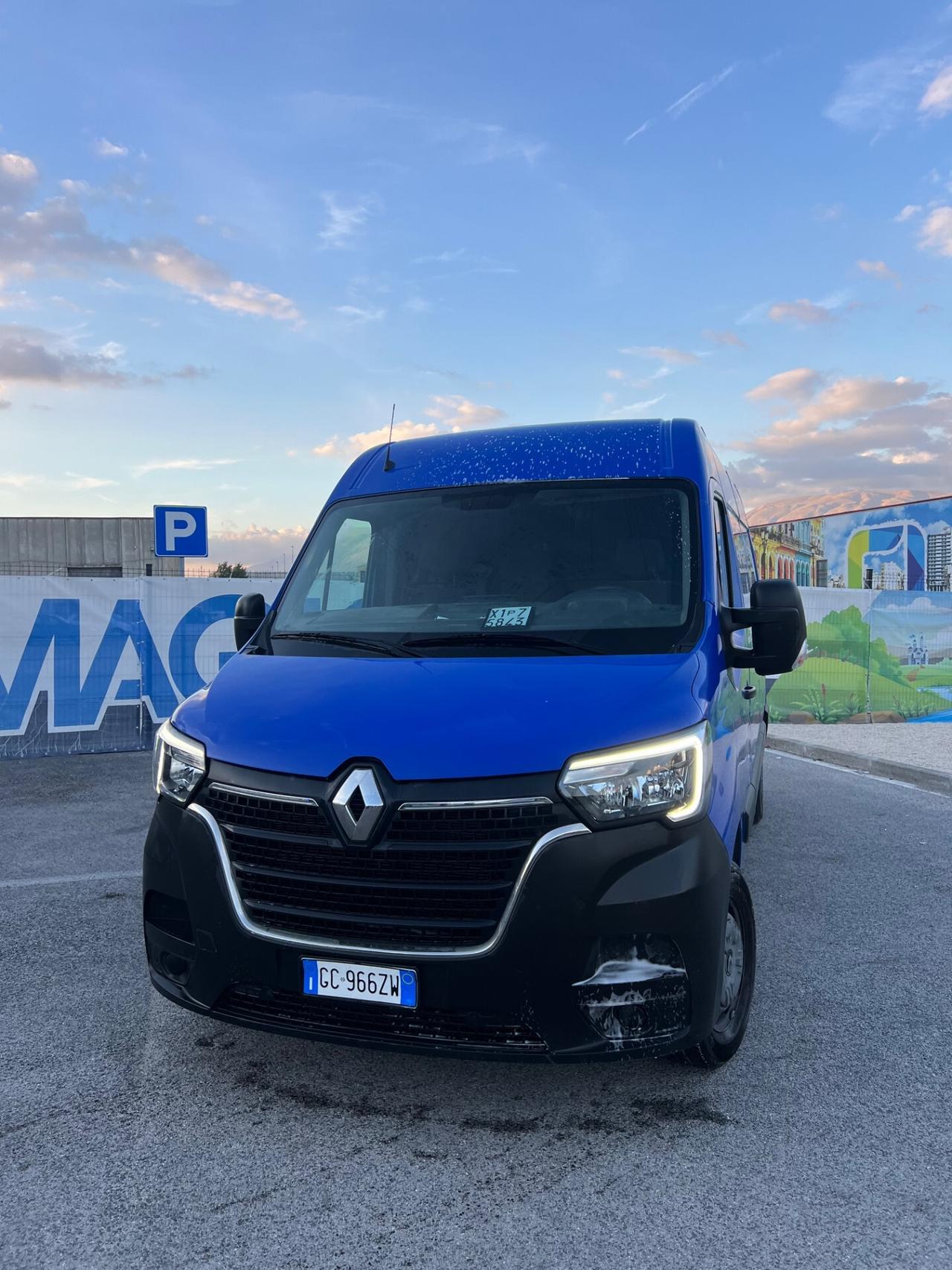 Renault master
