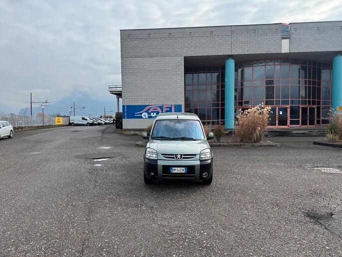 Peugeot Ranch 1.6 HDi 5p. Totem
