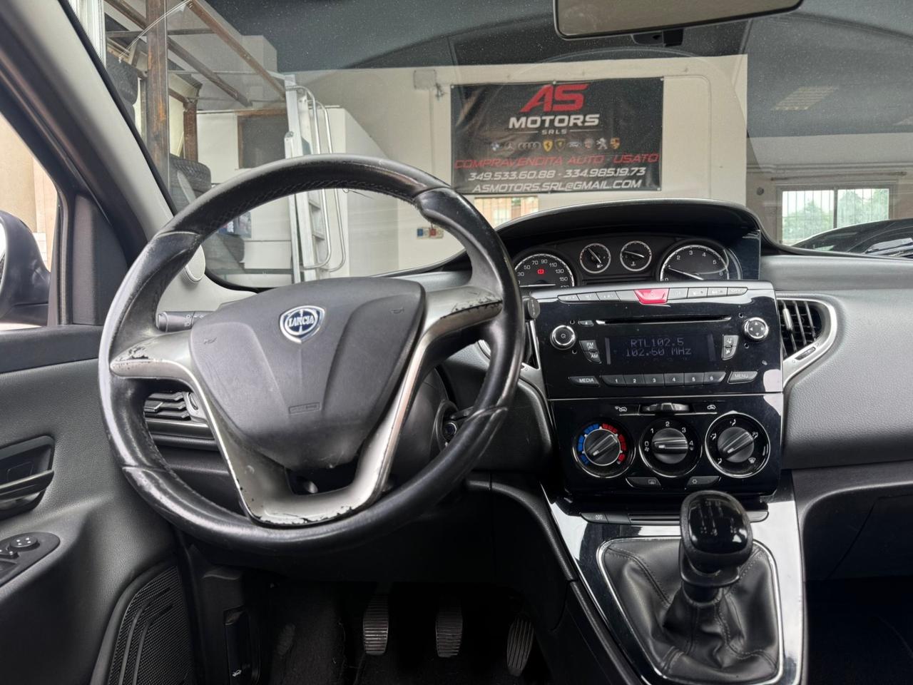 Lancia Ypsilon 1.2 69 CV 5 porte GPL Ecochic Gold