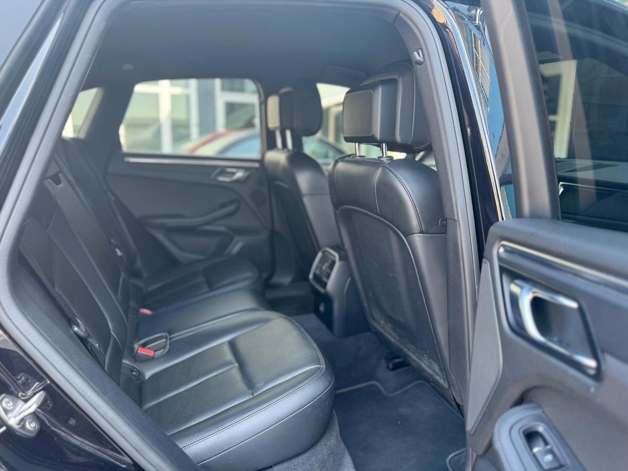 Porsche Macan 2.0 245CV