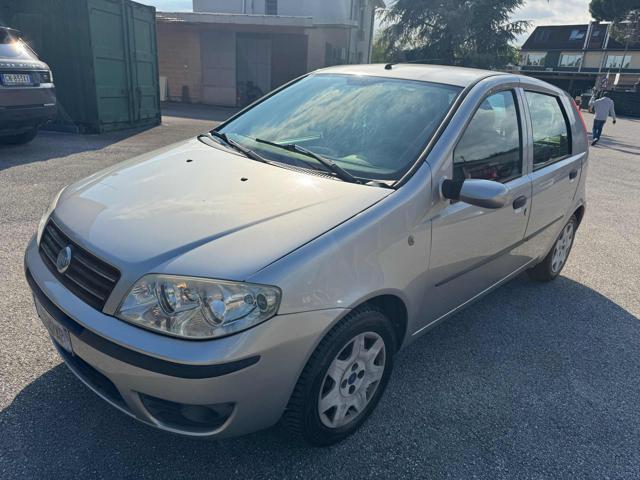 FIAT Punto neopatentati Bellissima Stupenda 1.2 16V 5PDynamic