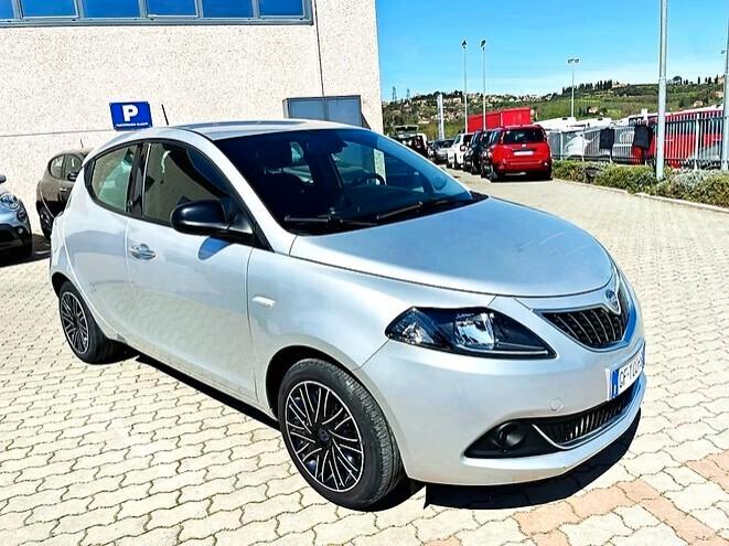 Lancia Ypsilon 1.0 FireFly 5 porte S&S Hybrid Gold Plus