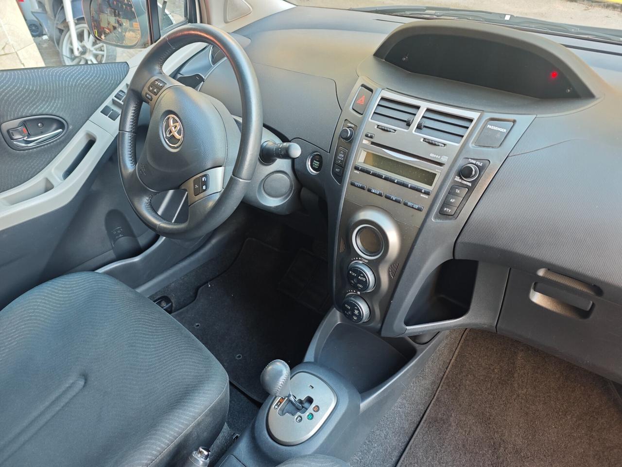 Toyota Yaris 1.3 5 porte M-MT Sol