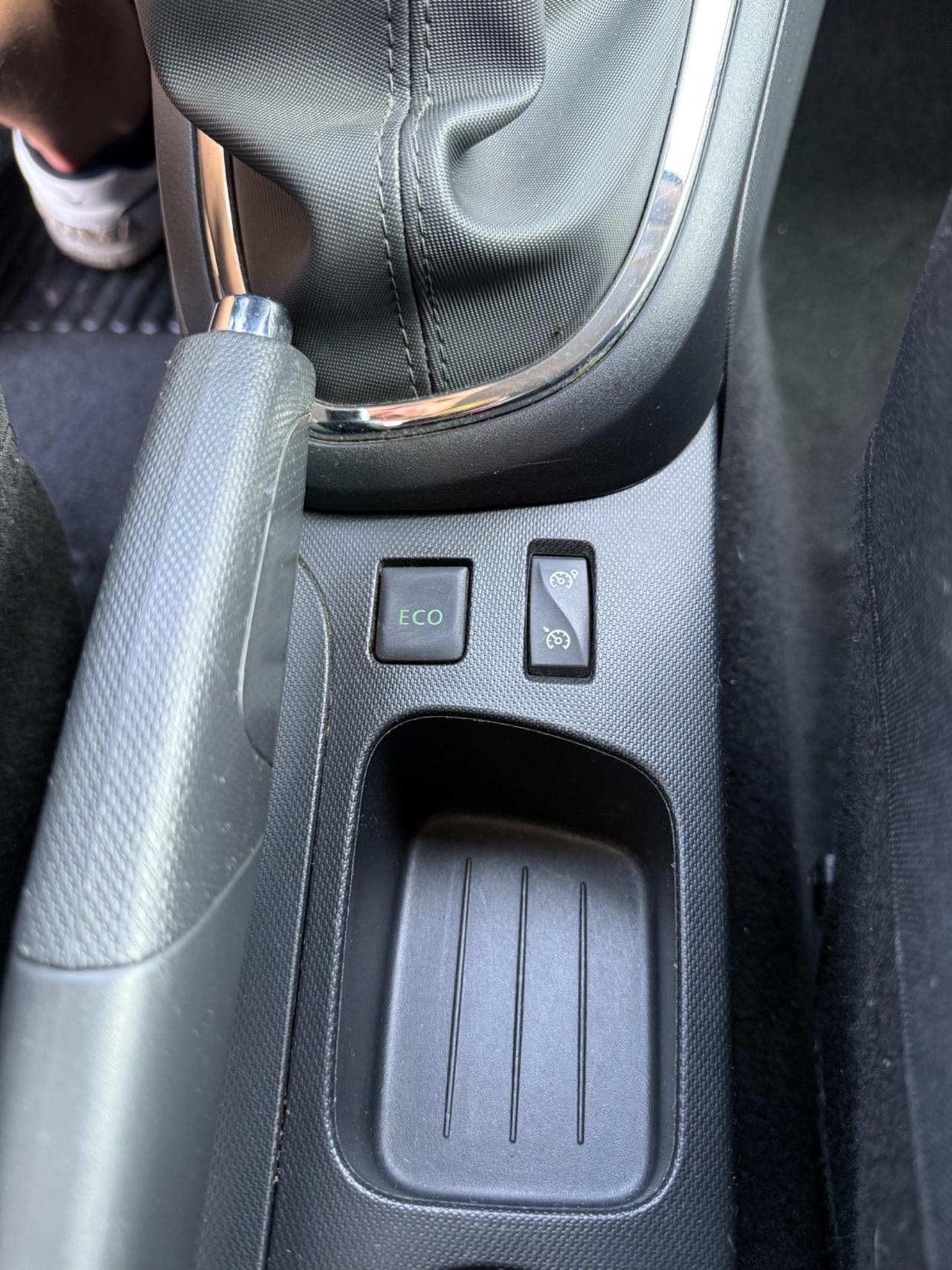 Renault Captur 1.5 Dci FULL neo patentati
