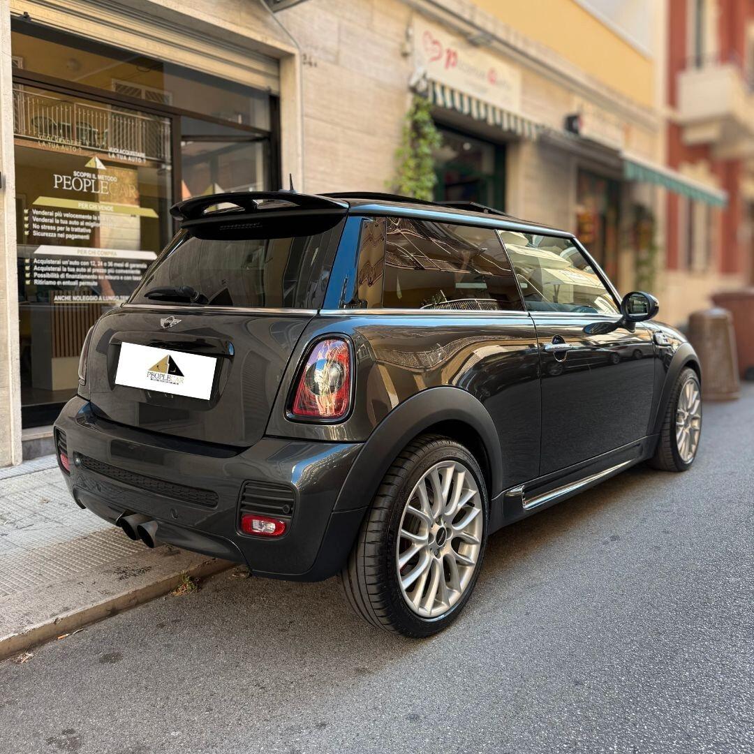 Mini John Cooper Works 2013