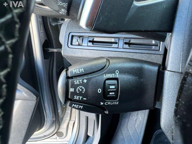 PEUGEOT 3008 BlueHDi 120 S&S EAT6