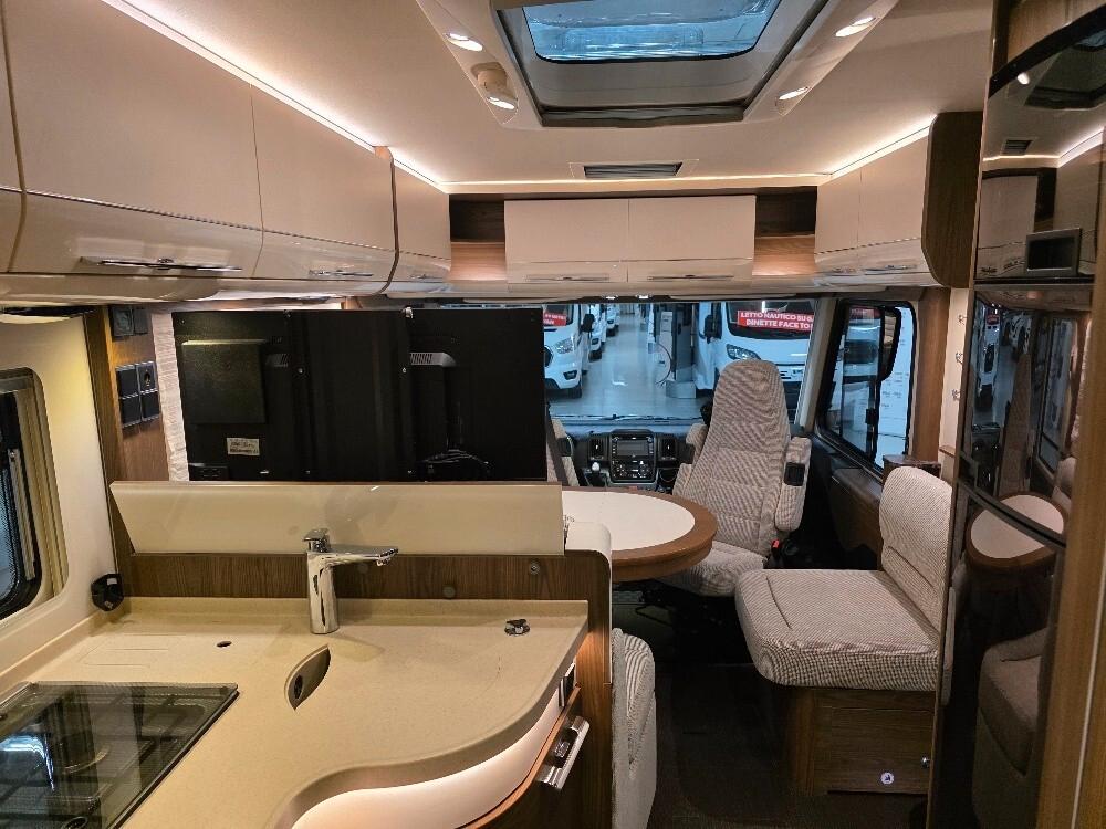 CAMPER HYMER B-KLASSE SL 704