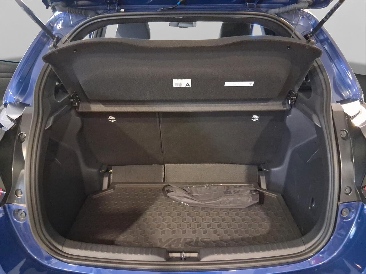 Toyota Yaris 1.5 Hybrid 5 porte Lounge