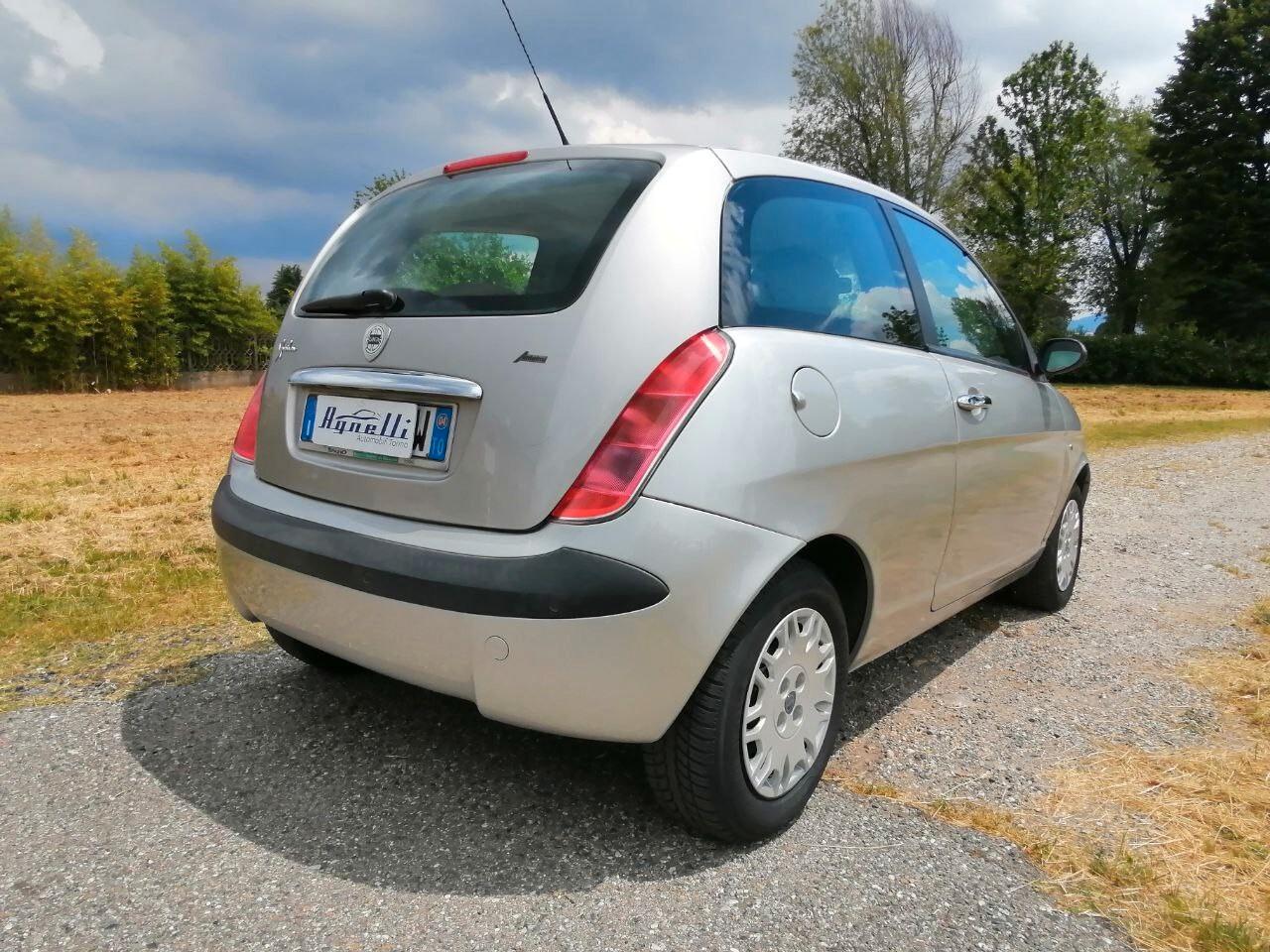 Lancia Ypsilon 1.2 Oro Idonea neopatentati