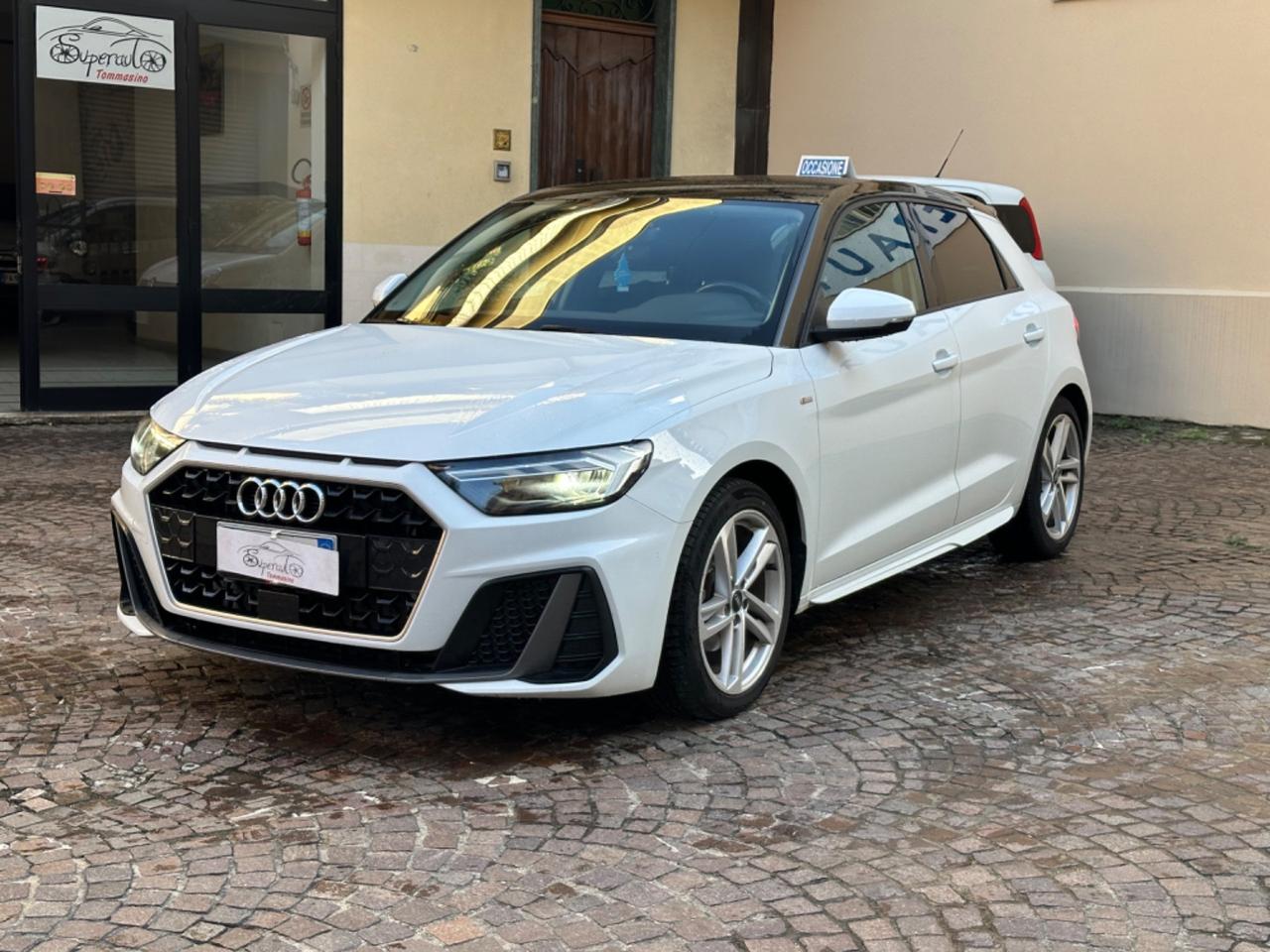 Audi A1 SPB 30 TFSI S tronic Identity Black