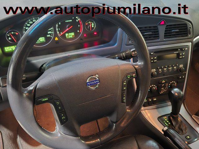 VOLVO XC70 2.5i turbo 20V cat AWD T Summum