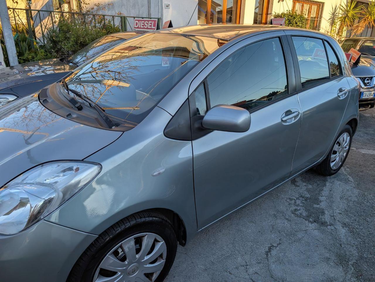 Toyota Yaris 1.3 5 porte Sol
