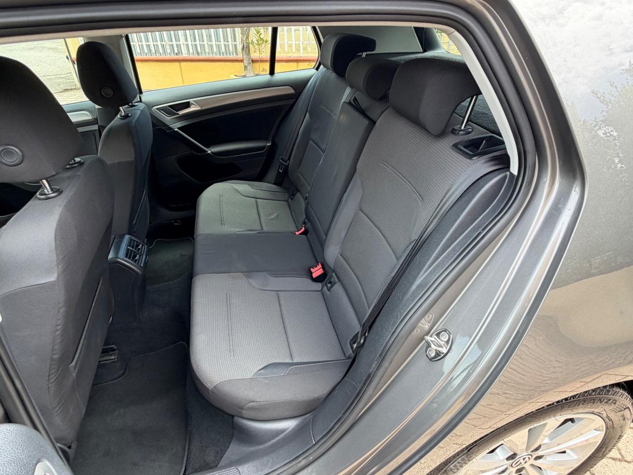 Volkswagen Golf 1.6 TDI 110 CV 5p. Highline BlueMotion Technology