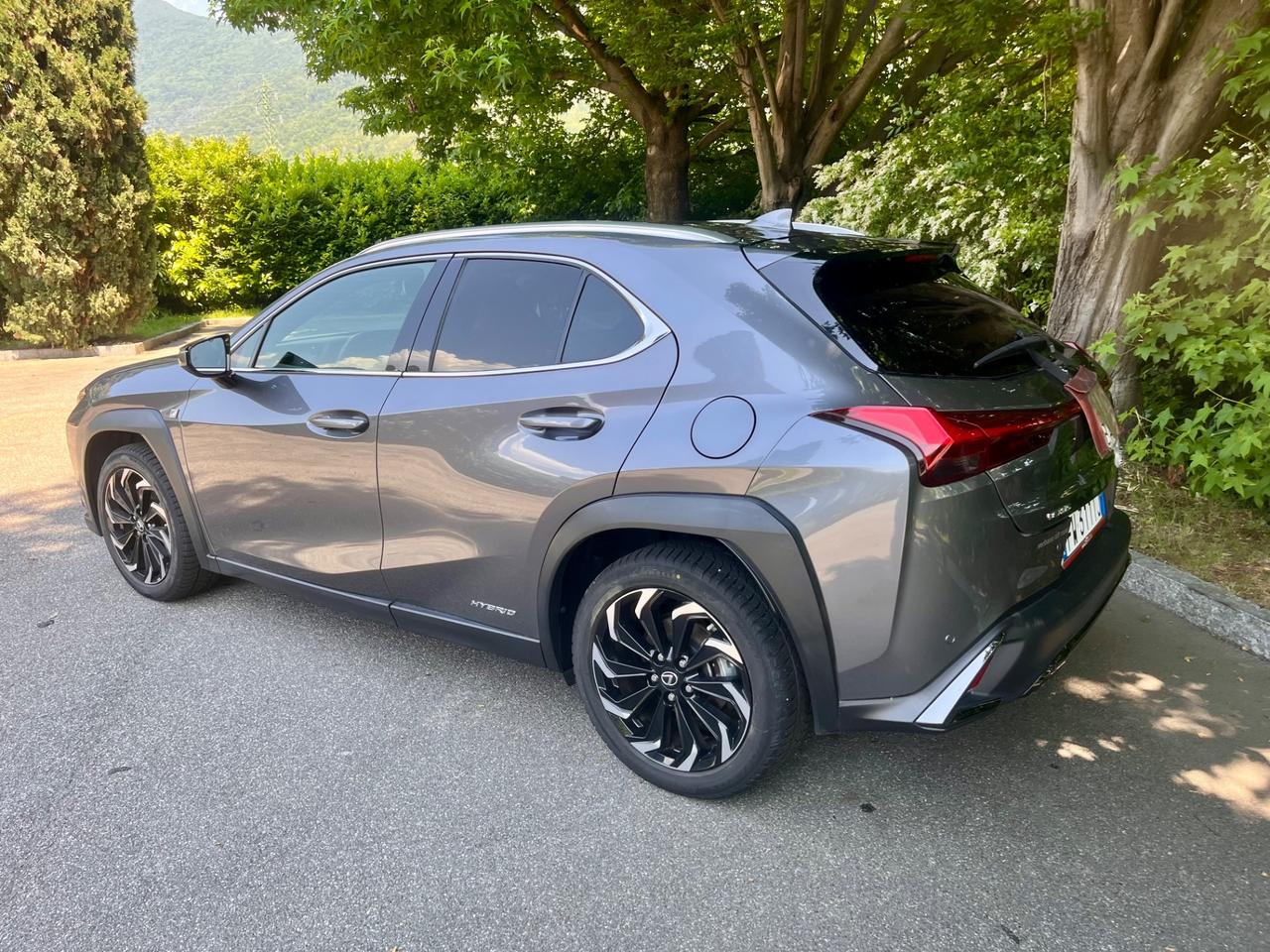 Lexus UX 250h ***** F-SPORT ****** 4WD ******* 4X4 *******