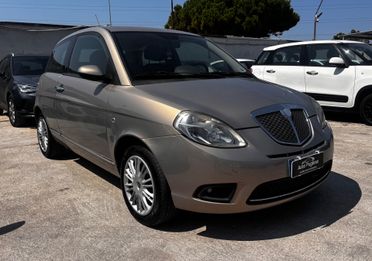 Lancia Ypsilon 1.3 MJT 90 CV Platino