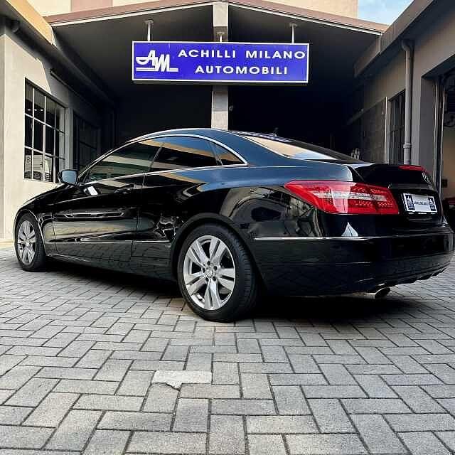 Mercedes-Benz Classe E Cpé E 250 CGI Coupé BlueEFFICIENCY Avantgarde