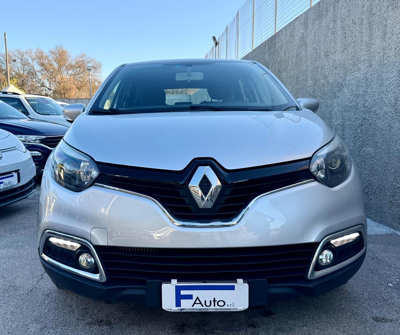 Renault Captur 1.5 dCi 8V 90 CV,Radio Touch Screen,KEYLESS,comandi al volante,cerchi in lega,Sensori di parcheggio,ecc,