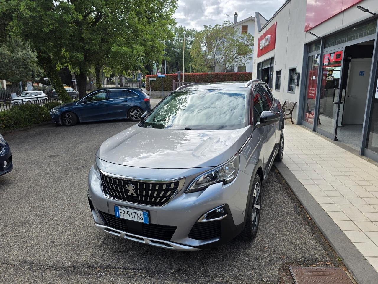 Peugeot 3008 BlueHDi 130 S&S EAT8 Allure
