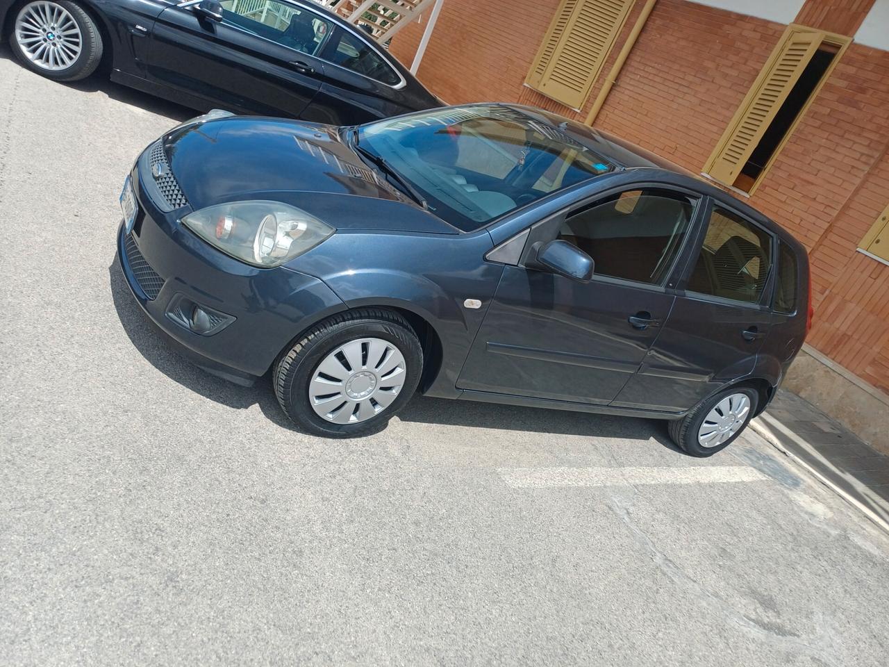 Ford Fiesta 1.4 TDCi 5p. Ghia