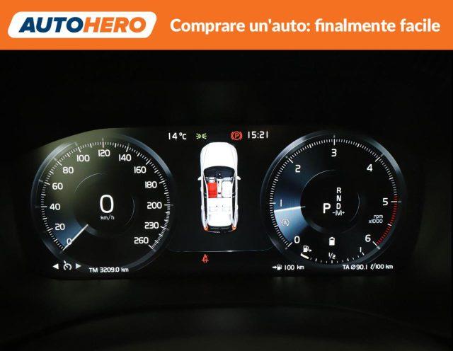 VOLVO XC60 B4 (d) AWD Geartronic Business Plus