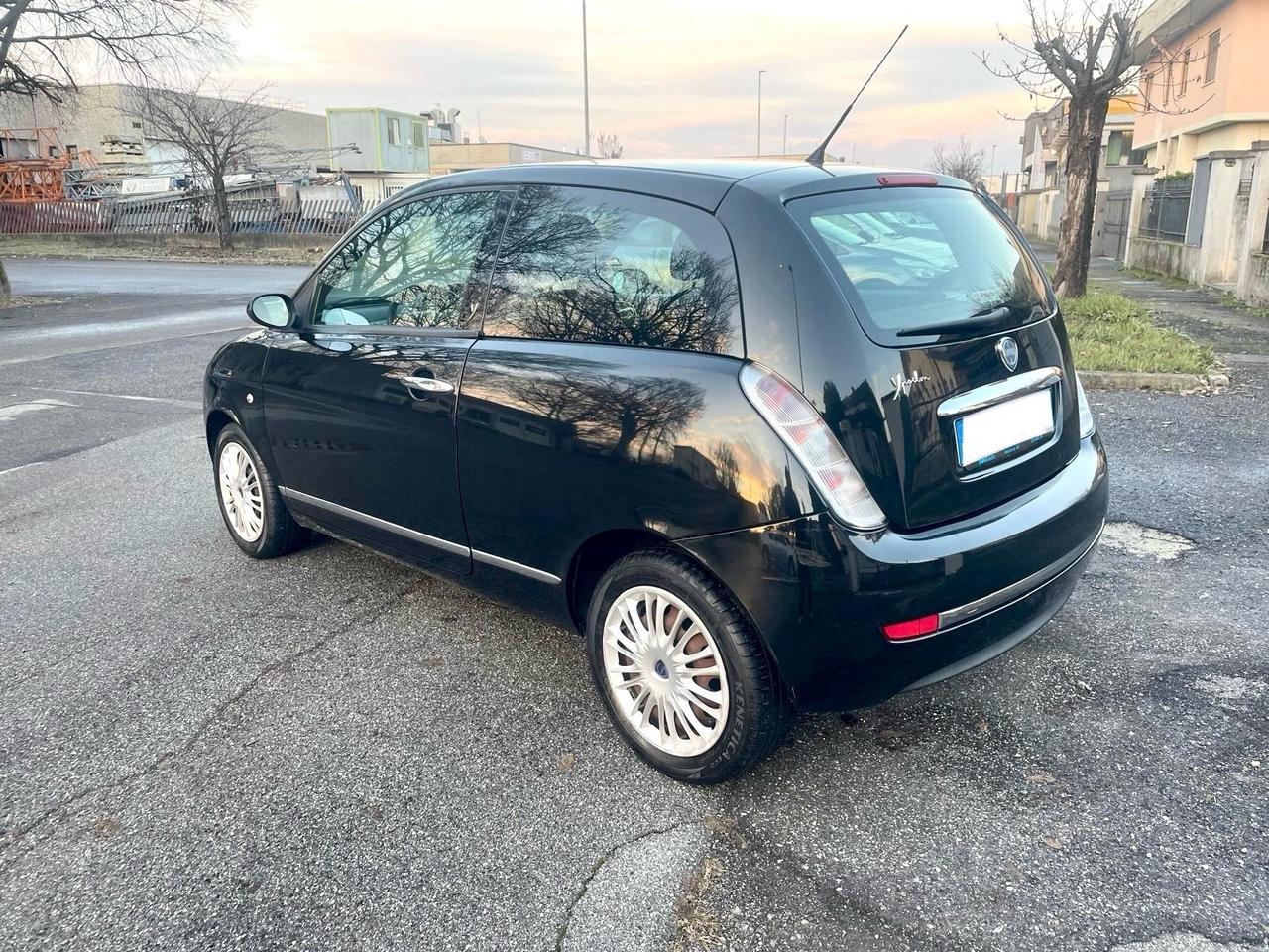 Lancia Ypsilon 1.2 Versus