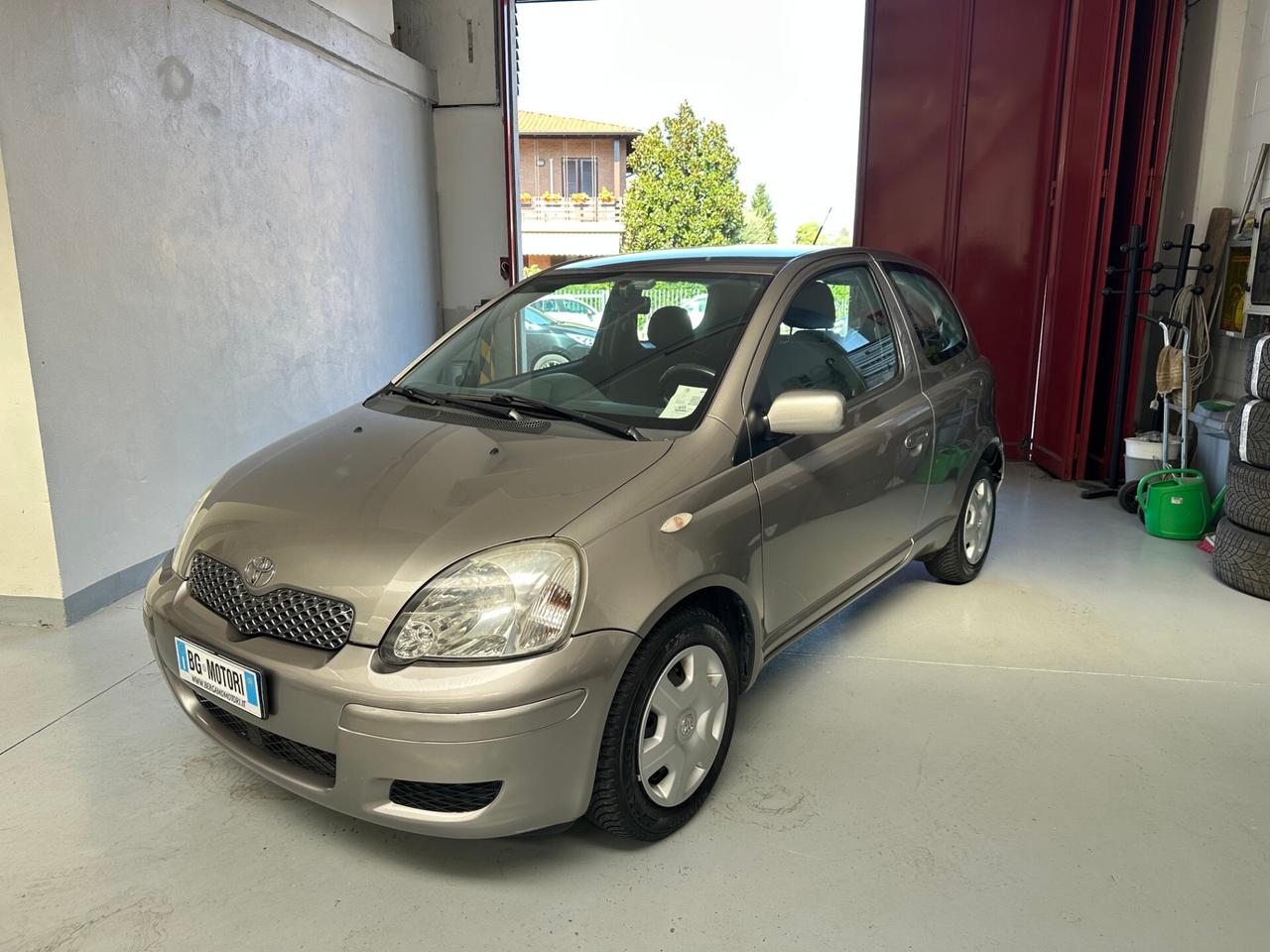 Toyota Yaris 1.0 3p Sol unipropr. ok neopat. GARANZIA