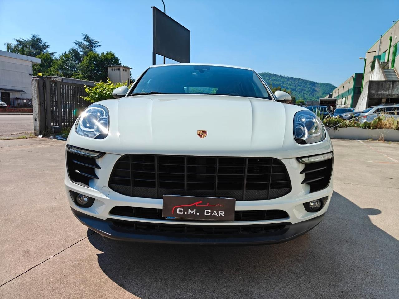 Porsche Macan 2.0 252cv pdk