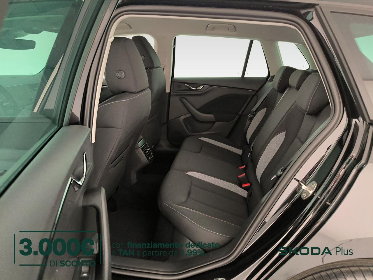 Skoda Kamiq 1.0 tsi black dots 115cv