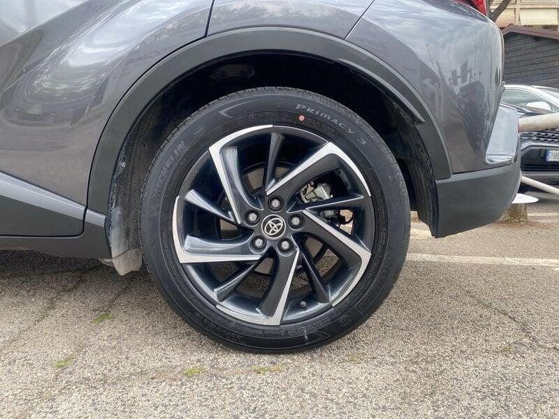 Toyota C-HR 2.0 Hybrid E-CVT Style IVA ESPOSTA