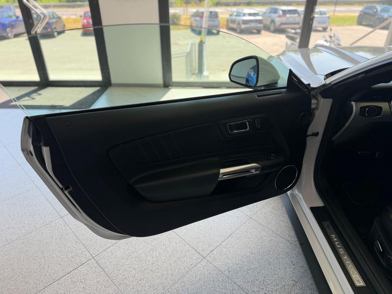 Ford Mustang Premium 2.3 EcoBoost #11589
