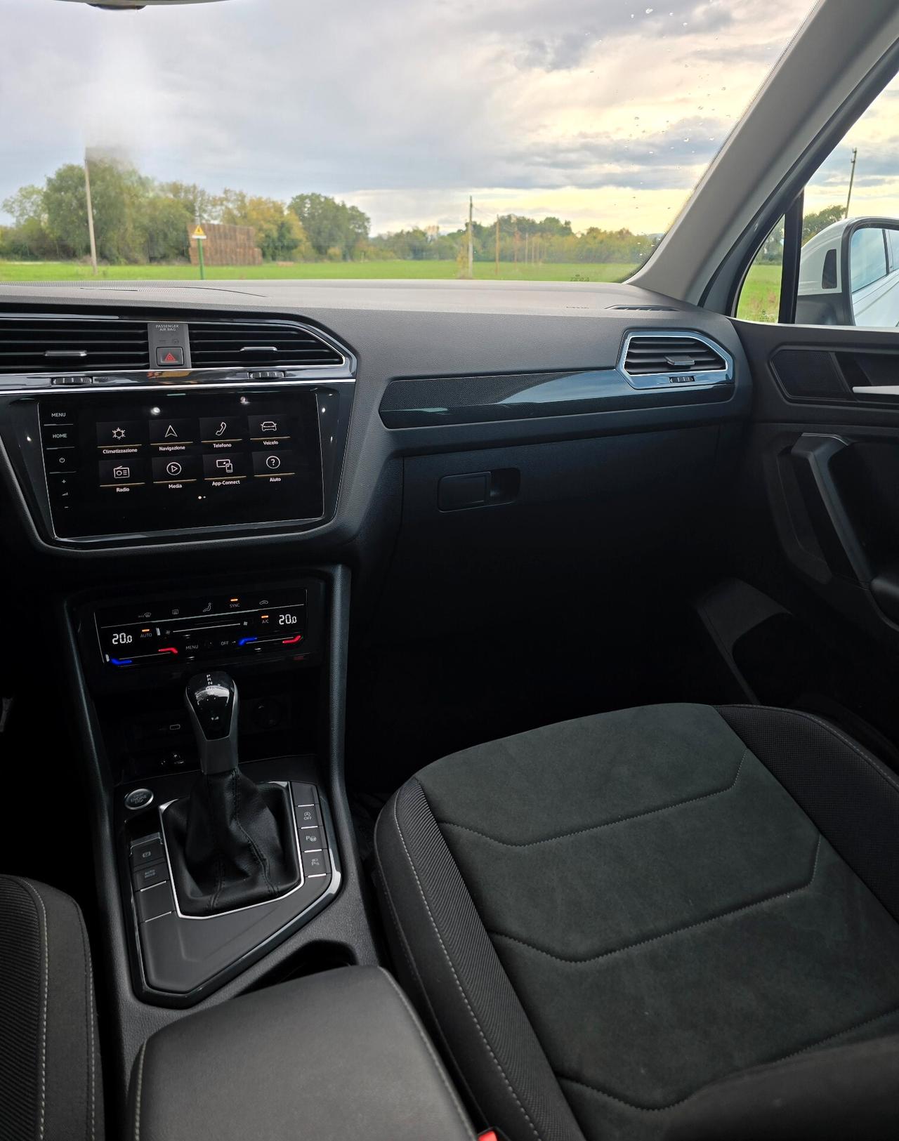 Volkswagen Tiguan 2.0 TDI 150 CV SCR DSG Elegance