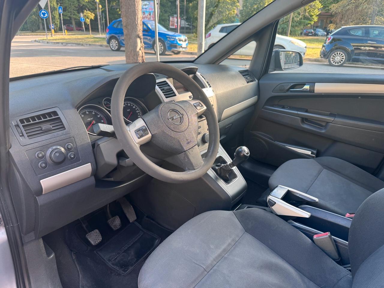 Opel Zafira 1.6 16V ecoM 94CV Cosmo