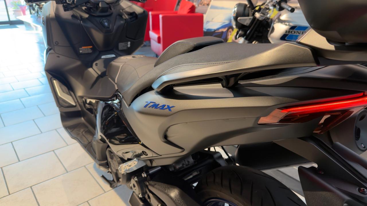 Yamaha TMAX 560 TECH