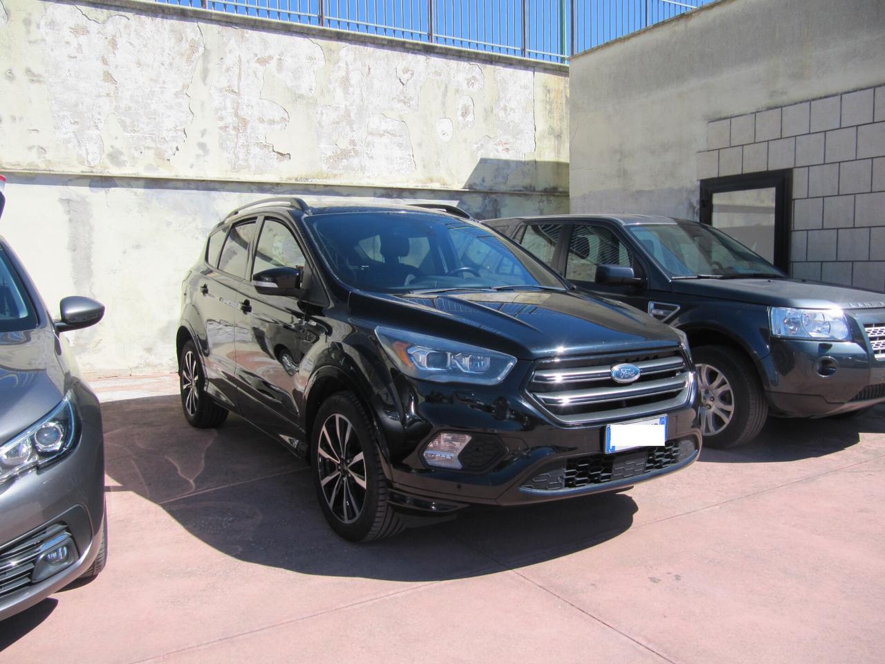 Ford Kuga 1.5 TDCI 120 CV S&S 2WD ST-Line