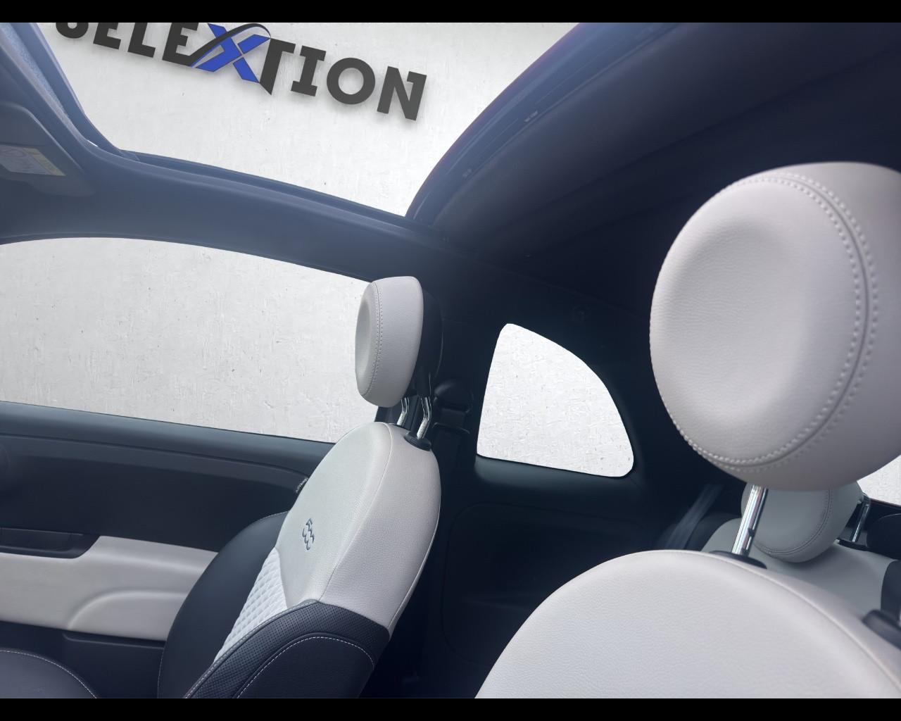 FIAT 500 (2015-2024) - 500 C 1.0 Hybrid Dolcevita