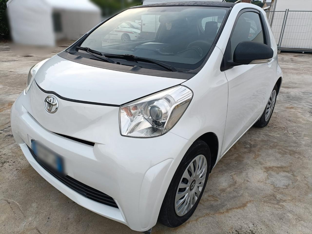 Toyota iQ 1.0 CVT Trend