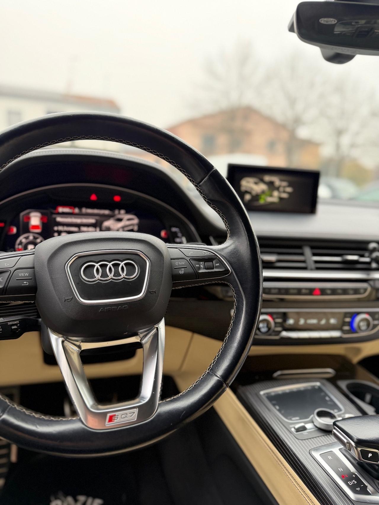 Audi Q7 SQ7 4.0 V8 TDI quattro tiptronic Business Plus