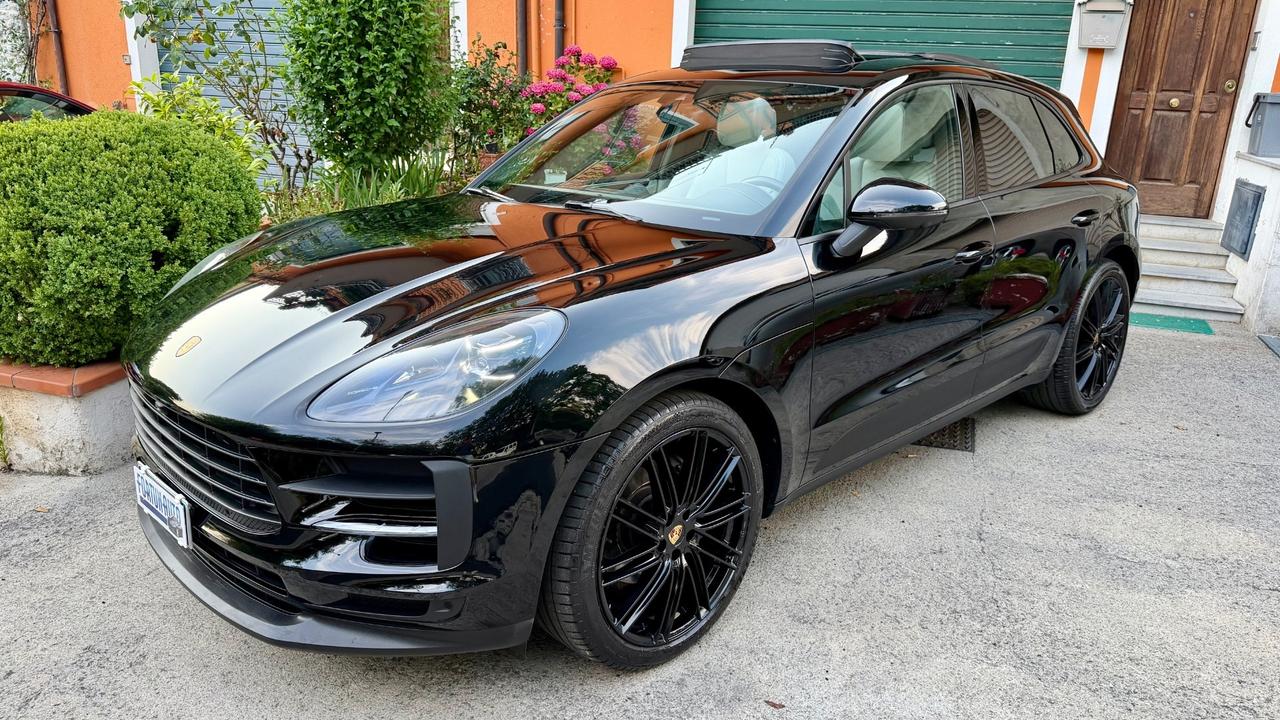 Porsche Macan 2.0 245cv. IPER FULL