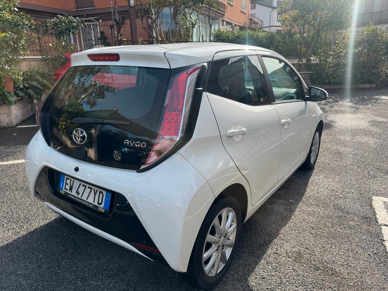 Toyota Aygo 1.0 VVT-i 69 CV 5 porte