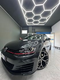 Volkswagen Golf GTI Performance 2.0 TSI 230 cv 3p