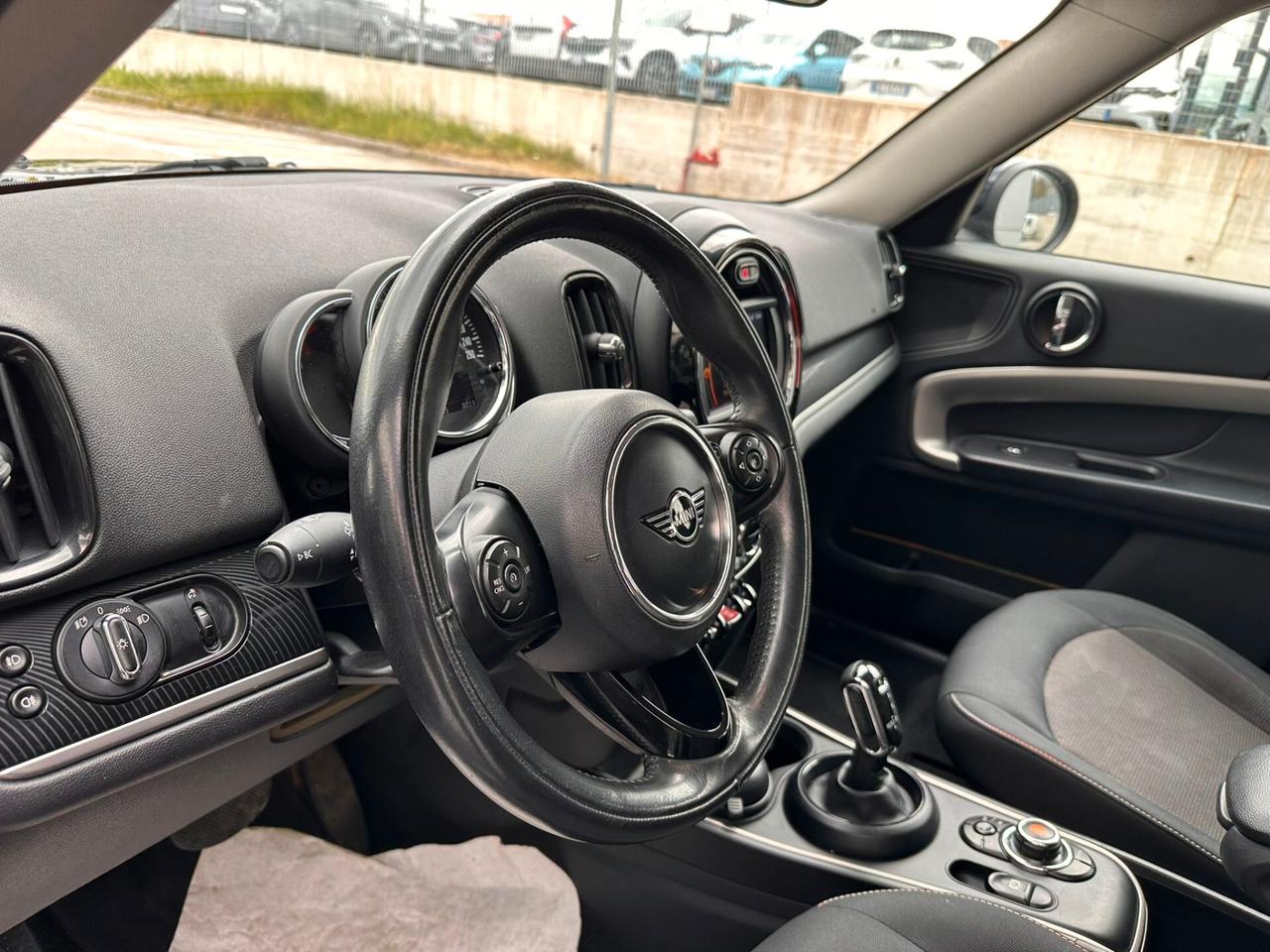 Mini One D Countryman 1.5 Hype