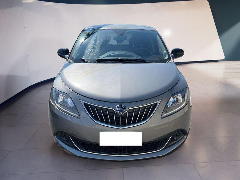 Lancia Ypsilon NUOVA My24 402 Platino 1.0