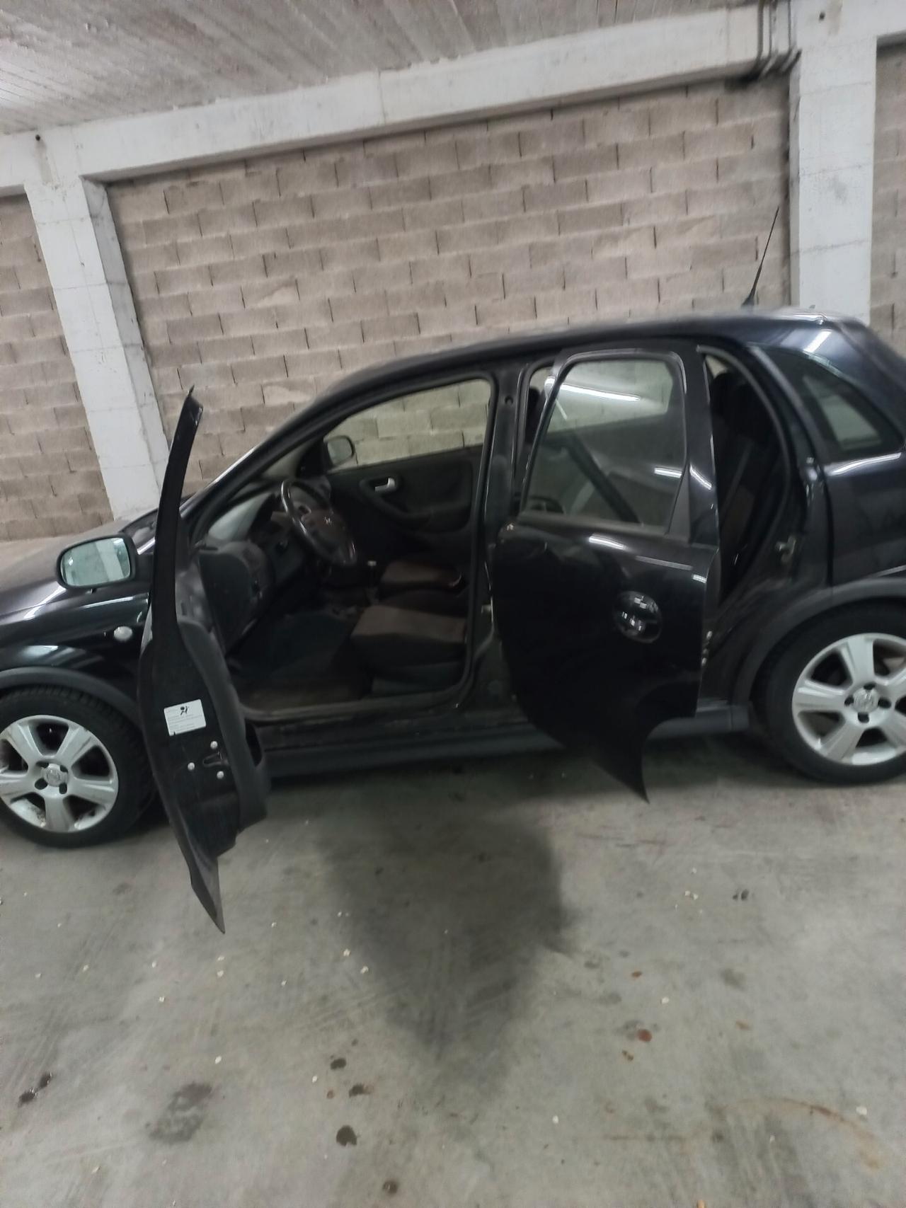 Opel Corsa 1.2i 16V cat 5 porte Club