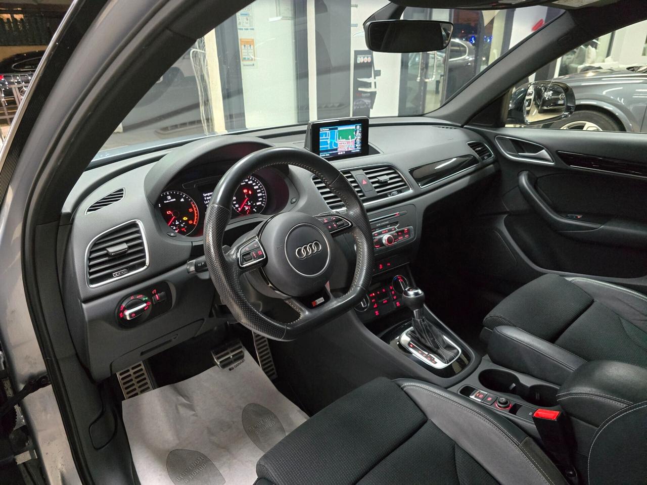 Audi Q3 2.0 TDI 120 CV Sline