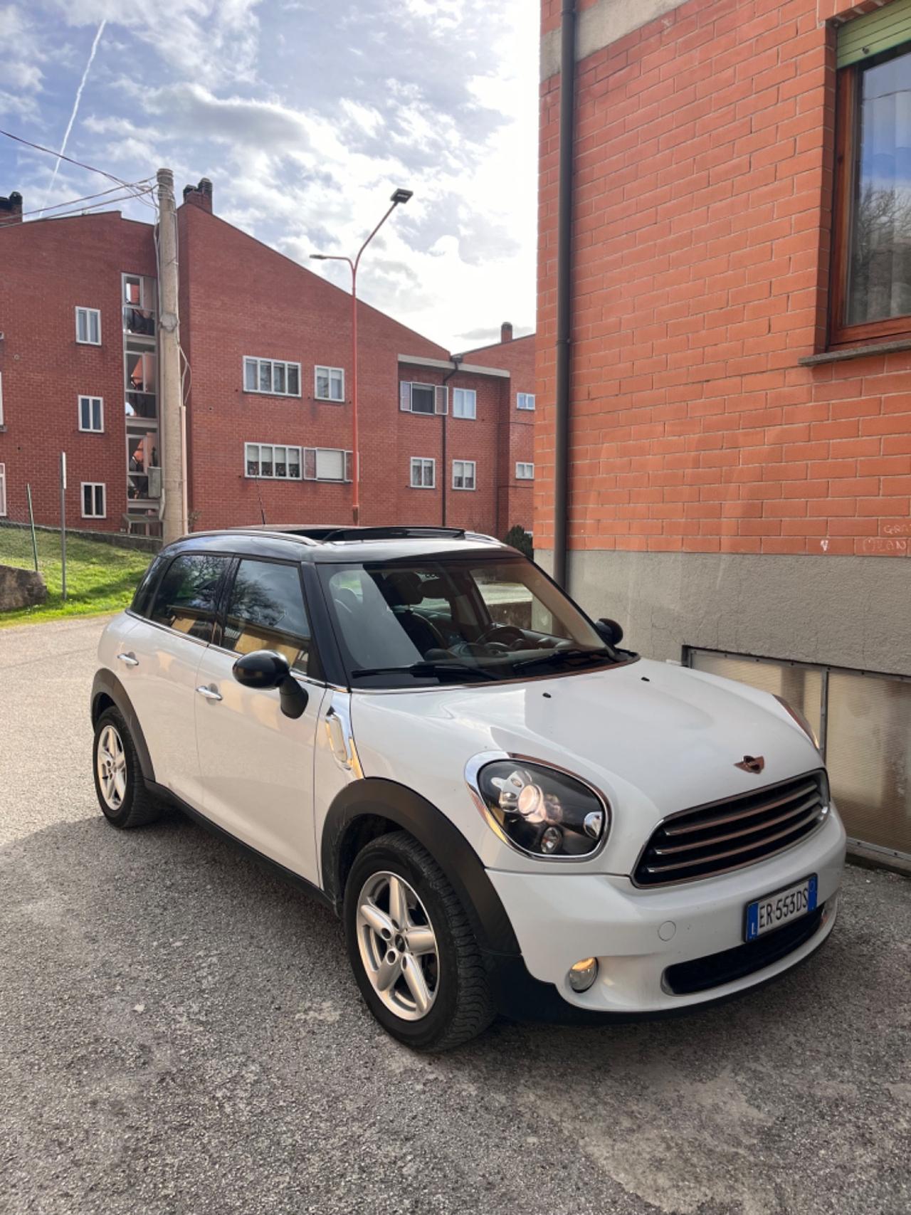 Mini countryman 1.6 diesel PERFETTA NEOPATENTATI