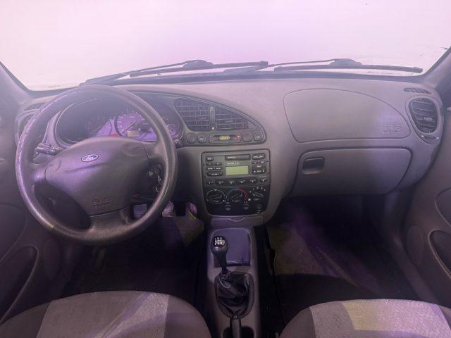 FORD Fiesta 1.2i 16V cat 5 porte Ghia