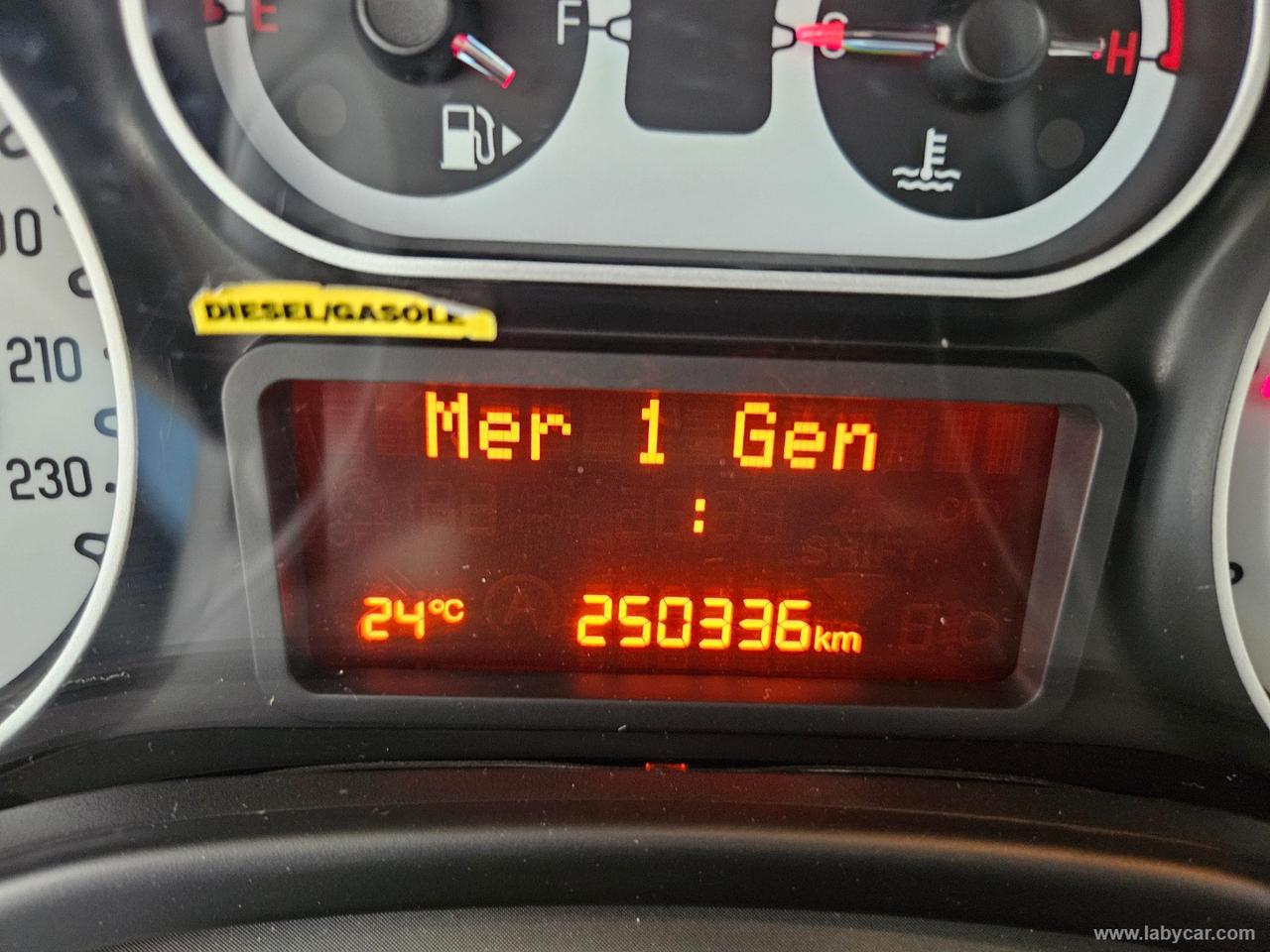 FIAT 500L 1.6 MJT 105 CV Pop Star
