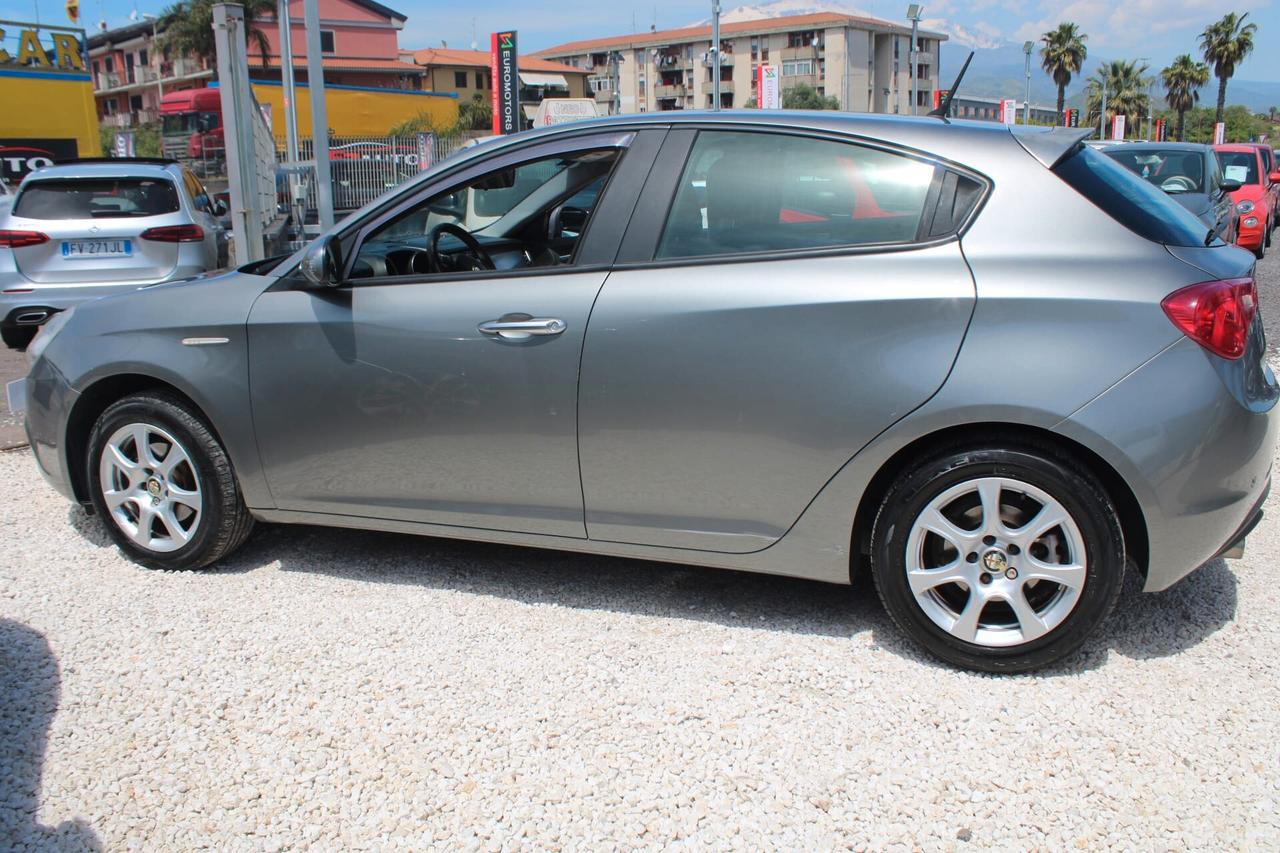 Alfa Romeo Giulietta Tua A SOLI 98€