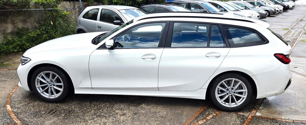 Bmw 320d TOURING 190 CV AUTOM. NAVI GARANZIA